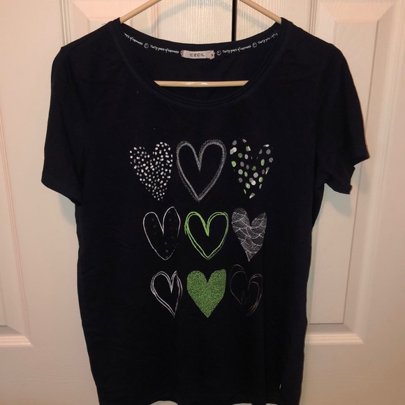 Cecil medium navy shirt with hearts - Picture 1 of 2